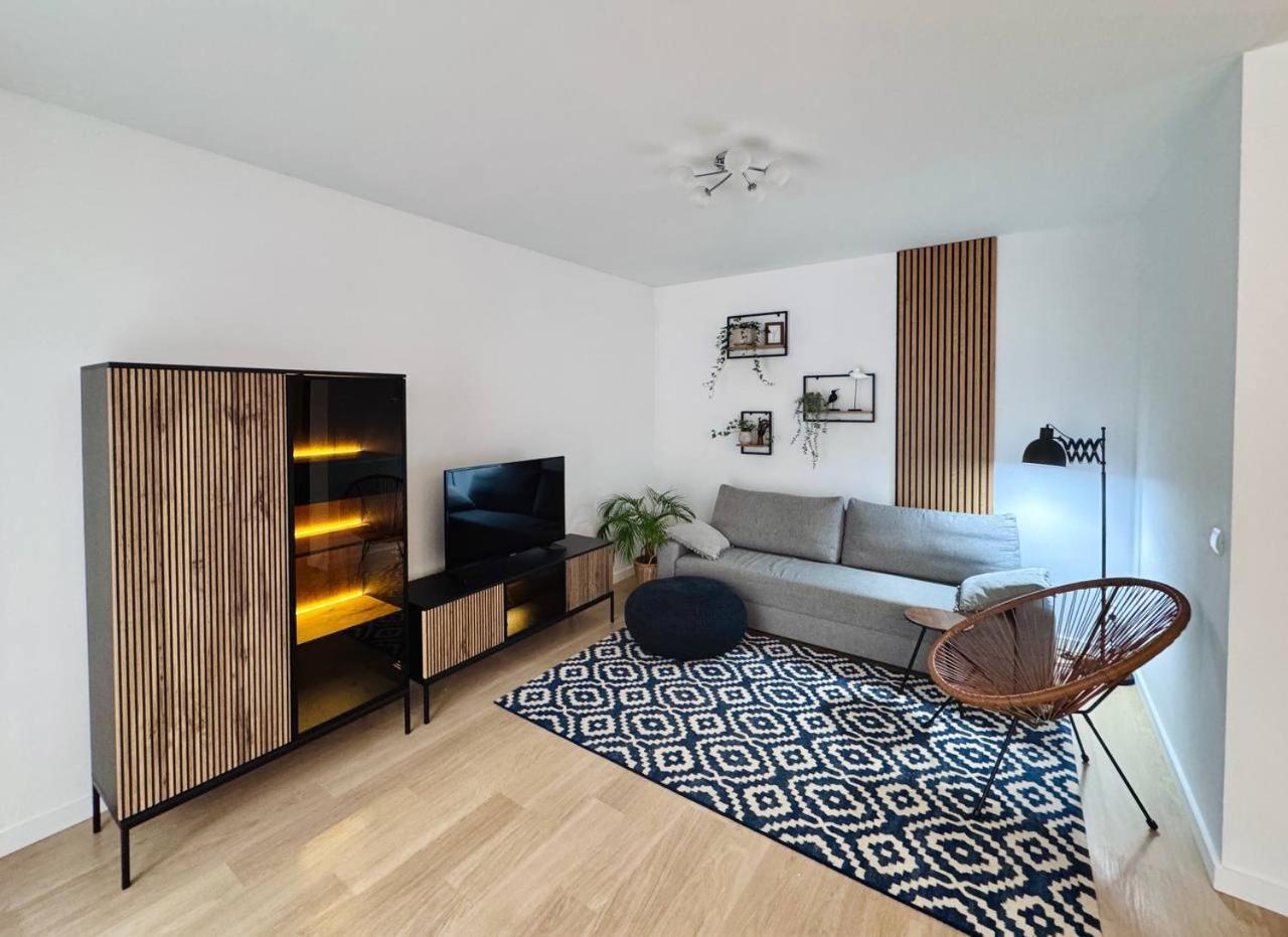 C- Home4U - Apartment With A City View Close To Aquapark, Parking In Secured Area Krasków Εξωτερικό φωτογραφία