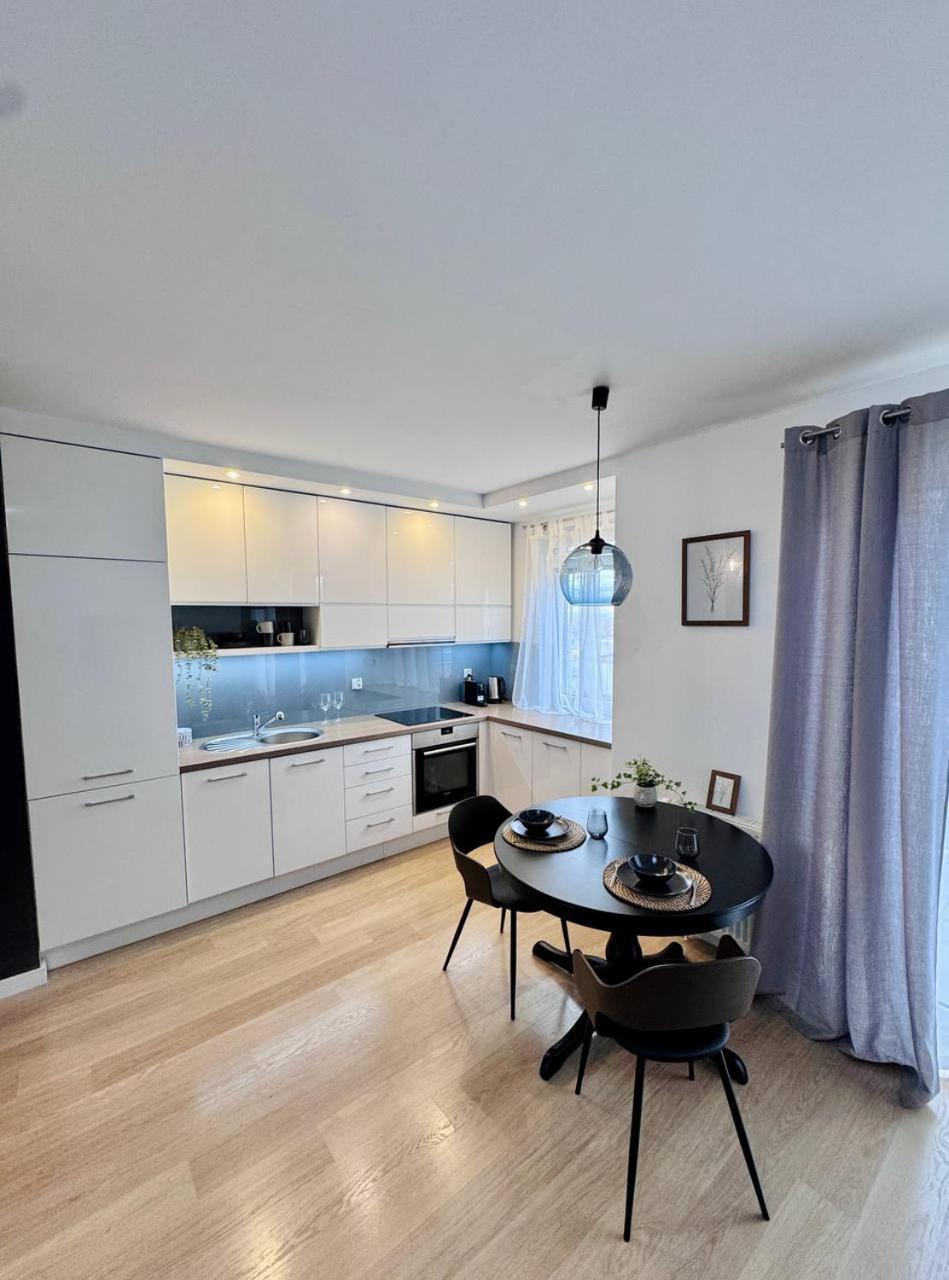 C- Home4U - Apartment With A City View Close To Aquapark, Parking In Secured Area Krasków Εξωτερικό φωτογραφία